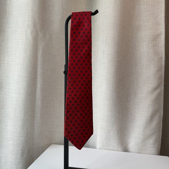 Tommy Hilfiger Vintage Red Silk Tie | Made in USA - Picture 11 of 14